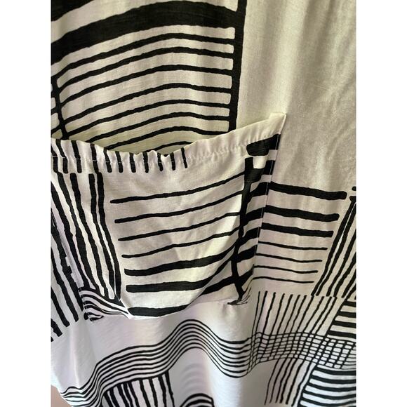 Poshmark Listing Template - Picture 4 of 9